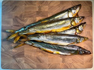 Деревенские гренки с беконом: Корюшка Х/К ГОСТ (крупная)